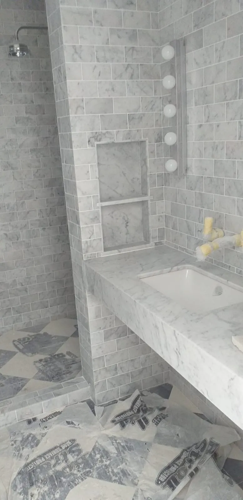 Costruzione bagno in corso Palermo